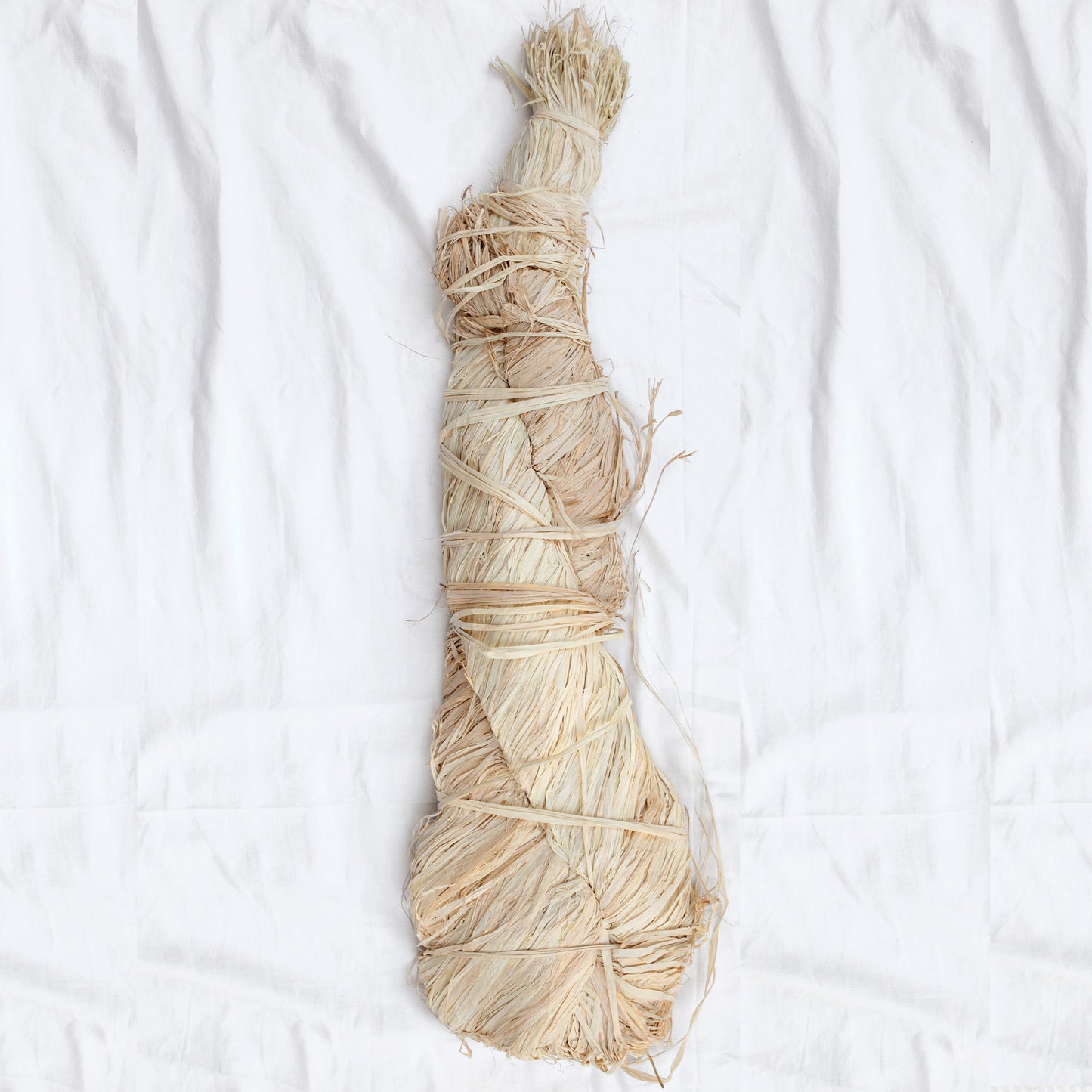 Natural Raffia: 1kg (BEX)