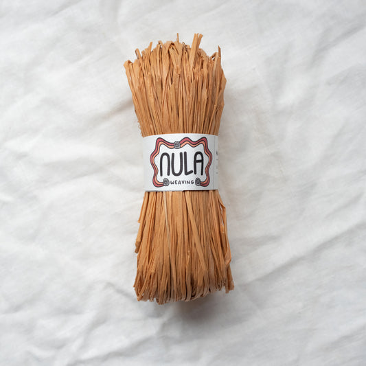 hand-dyed raffia: 70g Caramel