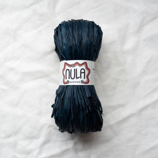 hand-dyed raffia: 70g Denim