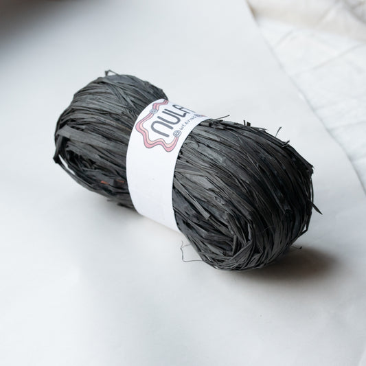 hand-dyed raffia: 70g Ink